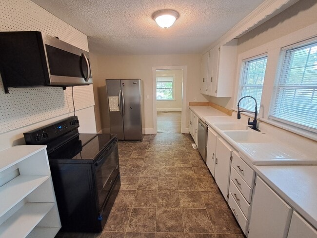 Building Photo - 1209 S Greene St