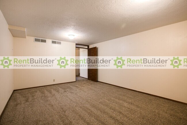 Building Photo - CALL US TODAY AT (505) 808-6467 TO SCHEDUL...