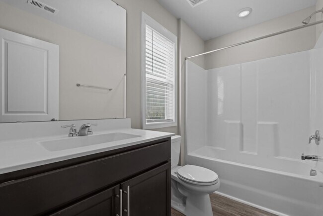 Building Photo - 205 Abercorn Wy