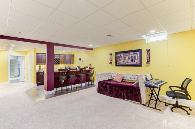 Building Photo - 6 Michelangelo Dr