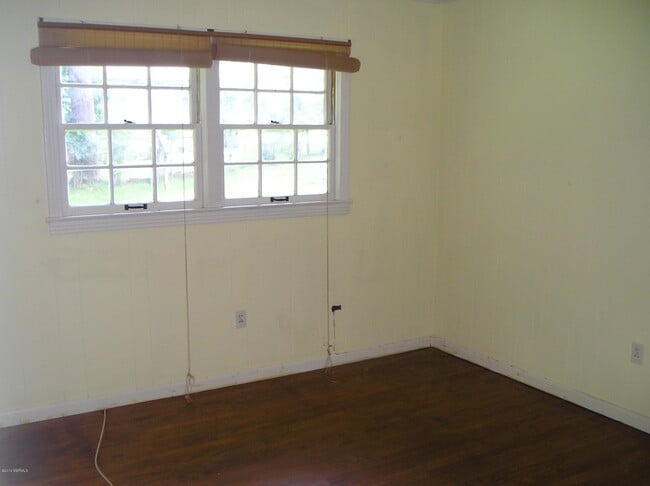 Building Photo - 3702 42nd St