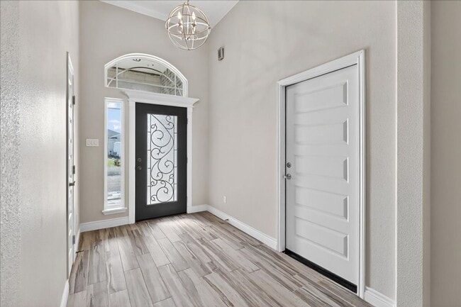 Building Photo - 15229 Barataria Dr