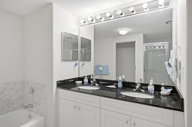 Building Photo - 80 Surfview Dr