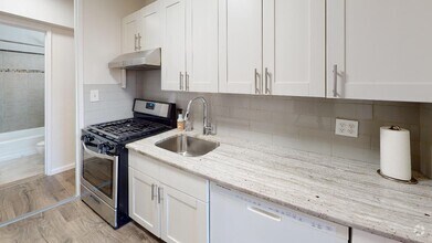 Building Photo - 35-20 Leverich St