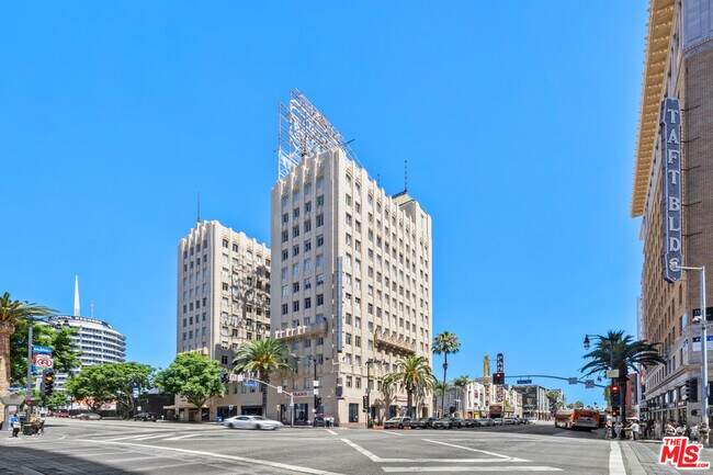 Building Photo - 6253 Hollywood Blvd