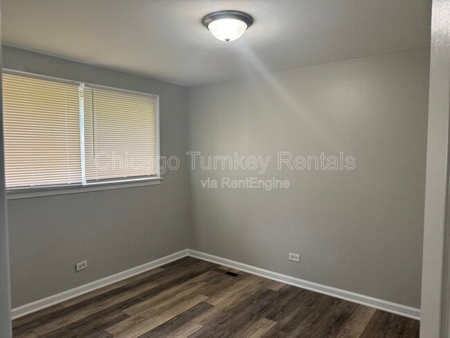 Building Photo - 3901 167th Pl