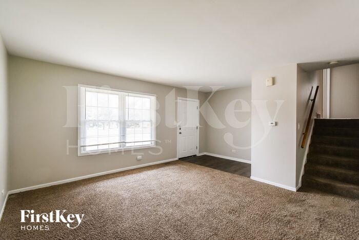 Building Photo - 1493 Glen Ellyn Rd