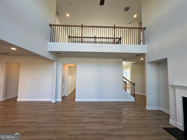 Building Photo - 3468 Jasmine Wy