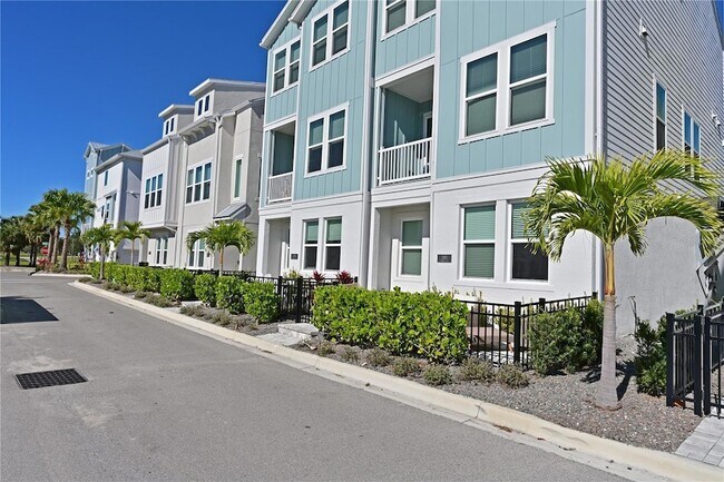 Building Photo - 2451 Mangum Ct