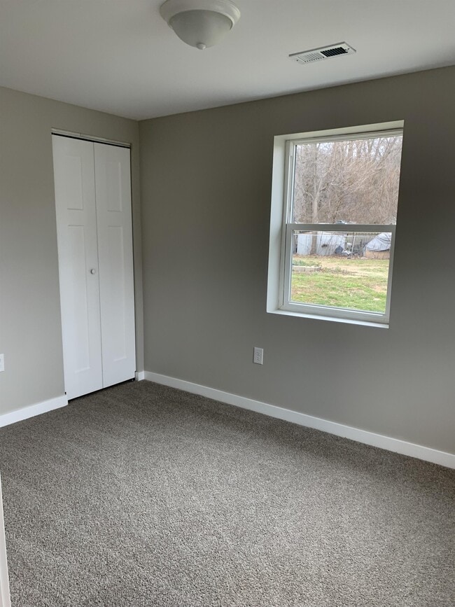 Building Photo - 34 Westview Pl