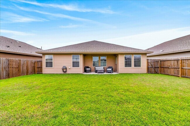Building Photo - 7749 Bronco Buster Dr