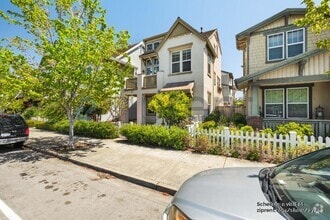 Building Photo - 4468 Peralta Blvd