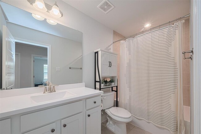 Building Photo - 5323 Vermilion Ct