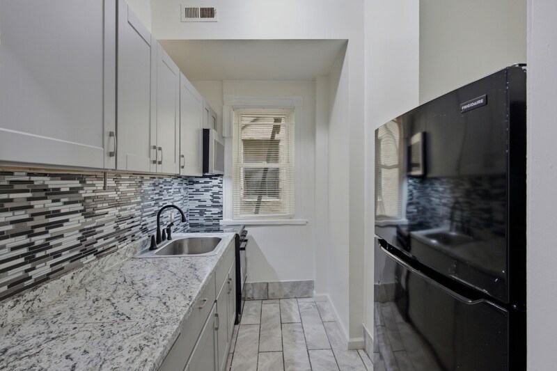 Building Photo - 1409 McCulloh St