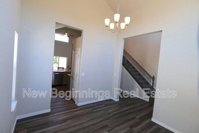 Building Photo - 4834 Olympus Dr