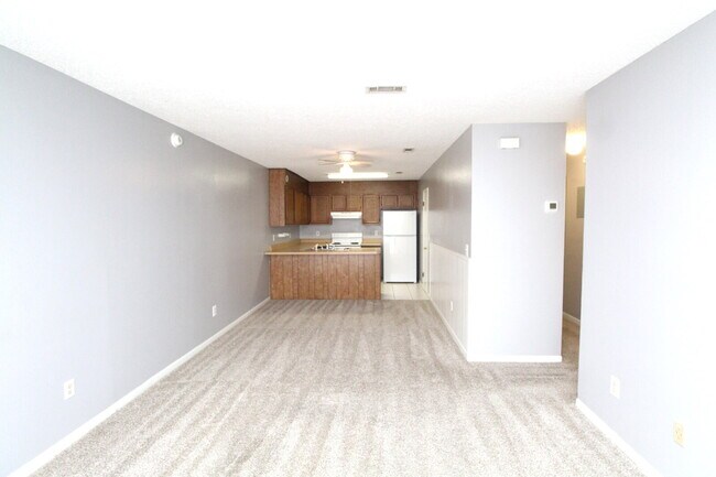 Building Photo - 2BR Apartment in Gulf Breeze – Near Oriole...