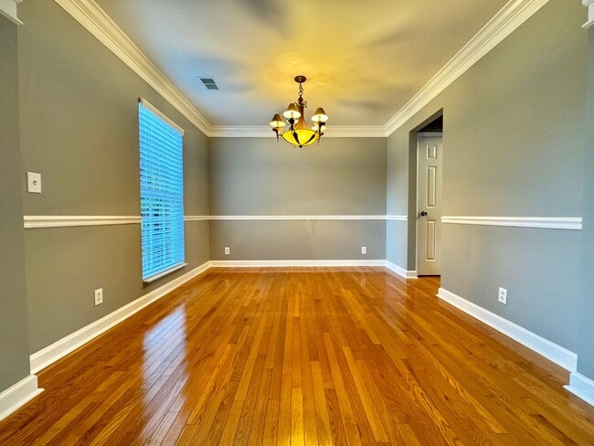 Building Photo - 3 Bedroom, 2.5 Bathroom w/ Bonus Room and 2 Car Garage in McKay's Mill