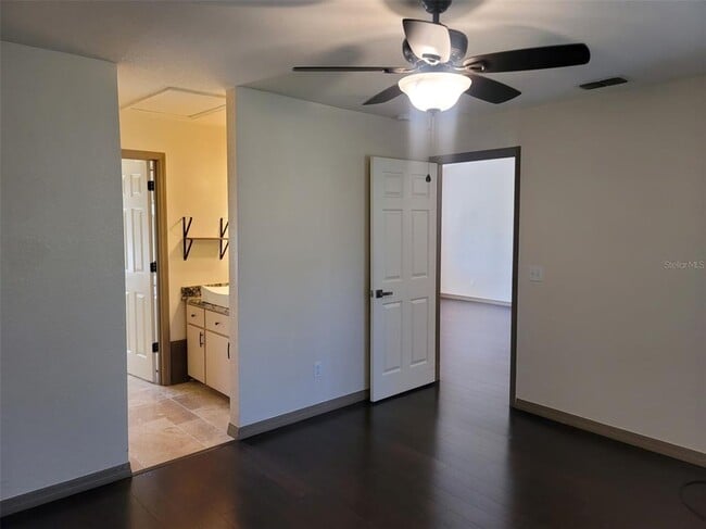 Building Photo - 10202 SW 61st Terrace Rd