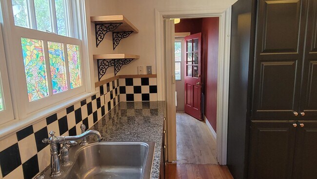 Building Photo - PRE -LEASING FOR AUGUST 1ST! Great College Rental! Beautiful Home Near Tech Campus!!