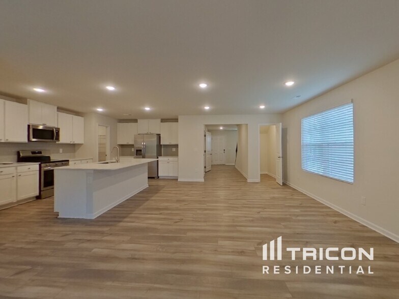 Building Photo - 2955 Legacy Rdg Ln