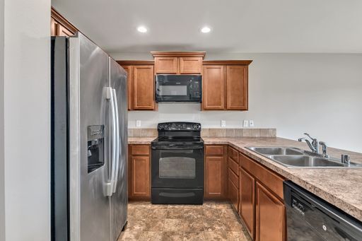 Building Photo - 1927 200 St E