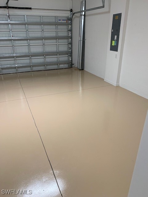 Building Photo - 9236 Glenforest Dr