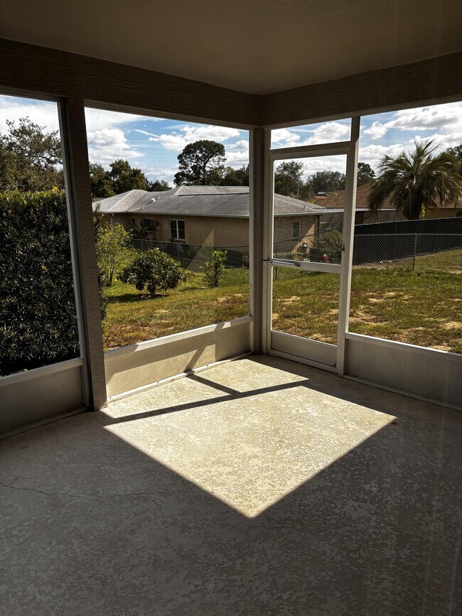 Building Photo - 5220 W Mountainview Cir