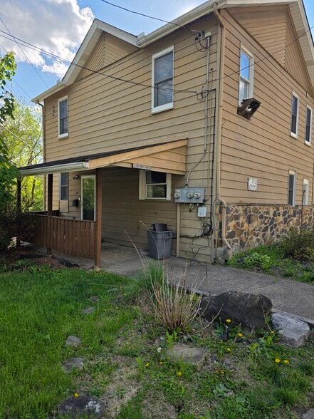 Building Photo - 5 Fountain St