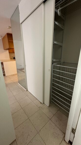 Building Photo - 233 E Erie St