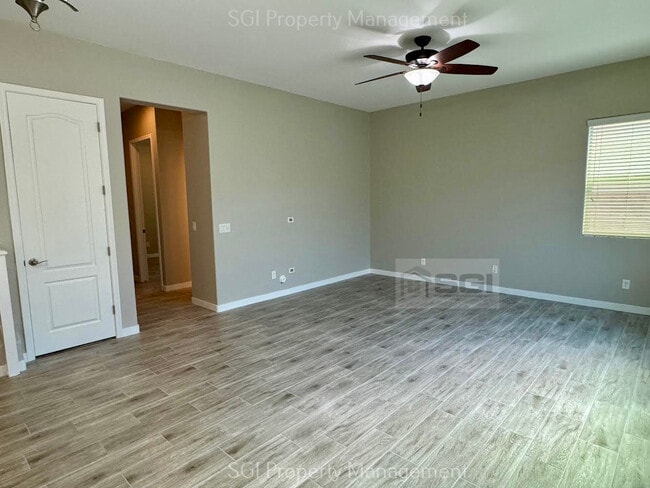 Building Photo - 5 bedroom Gilbert home
