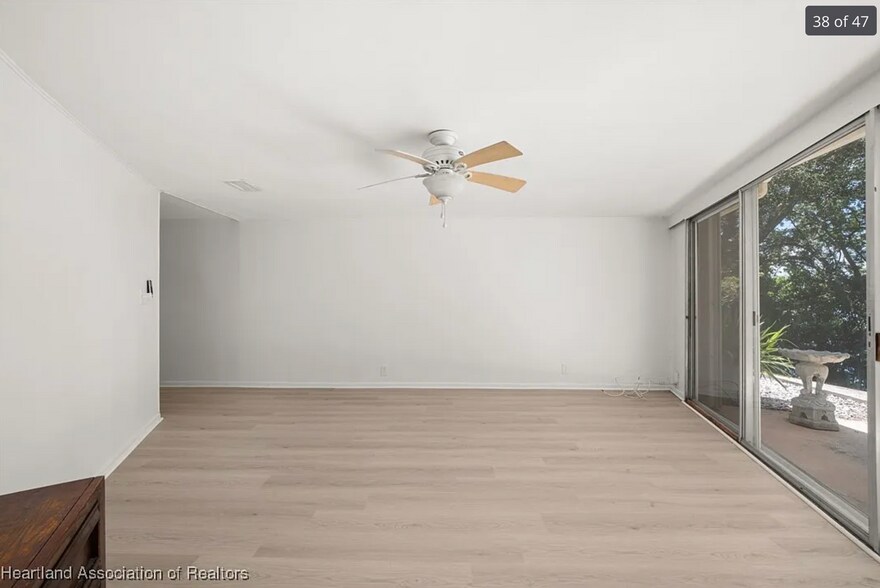 Living Room - 202 Rachard Blvd