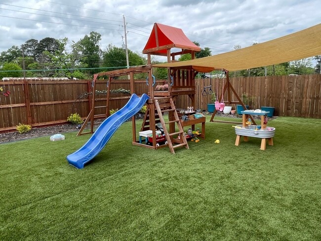 Building Photo - Gorgeous 3 Bedroom Home in Lucien Fields - Only 5 Years Old!