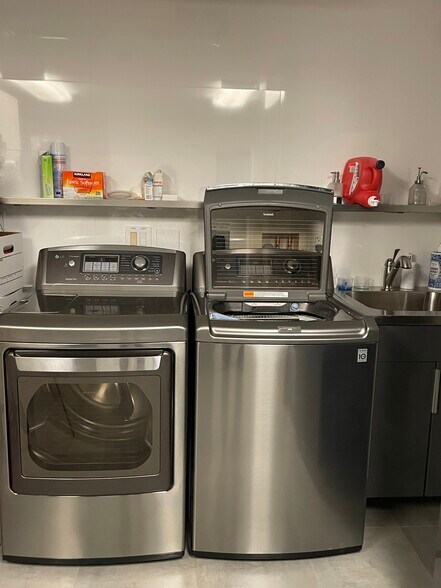 Washer/Dryer - for you only - 41 Cebalo Ln