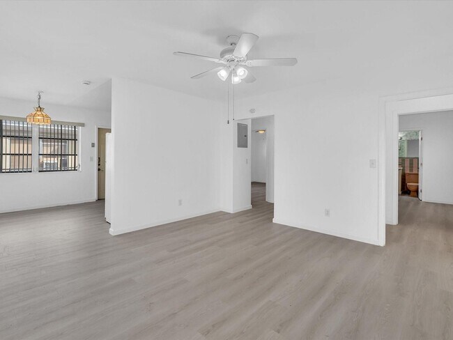 Building Photo - 2193 NE 172nd St