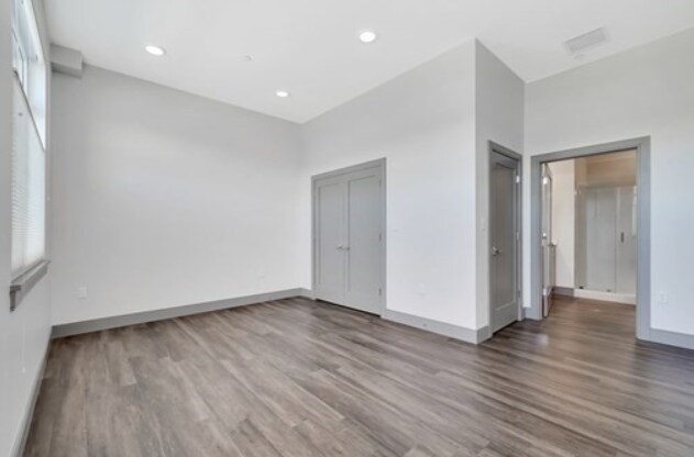 Building Photo - 408 Mystic Ave