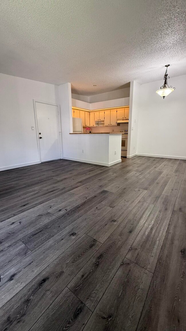 Building Photo - 9419 S Belfort Cir