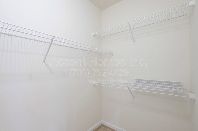 Building Photo - 8605 Sweet Rose Ct