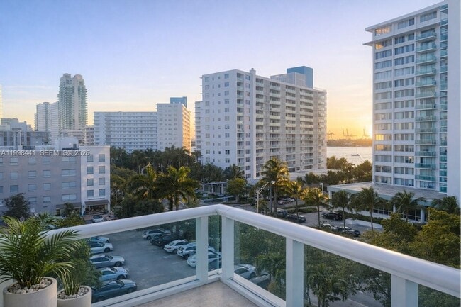 Building Photo - 1035 West Ave