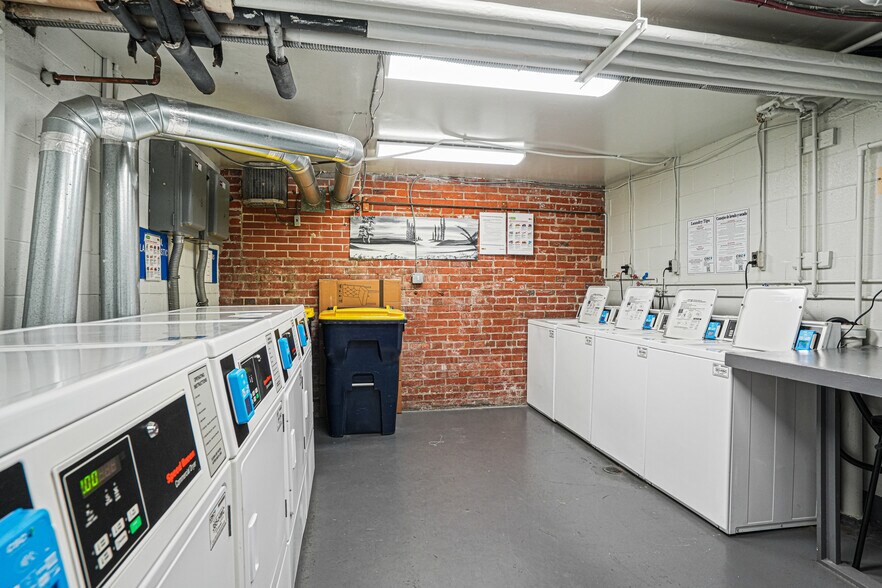 Building Photo - 2007 O St NW