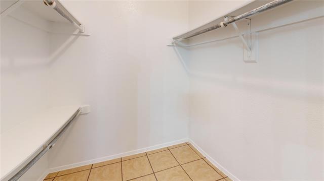 Building Photo - 3100 Devonshire Dr