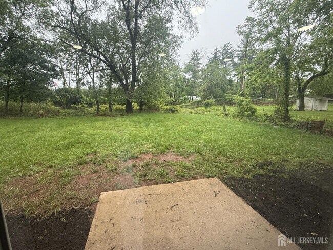 Building Photo - 5 Pelmont Pl
