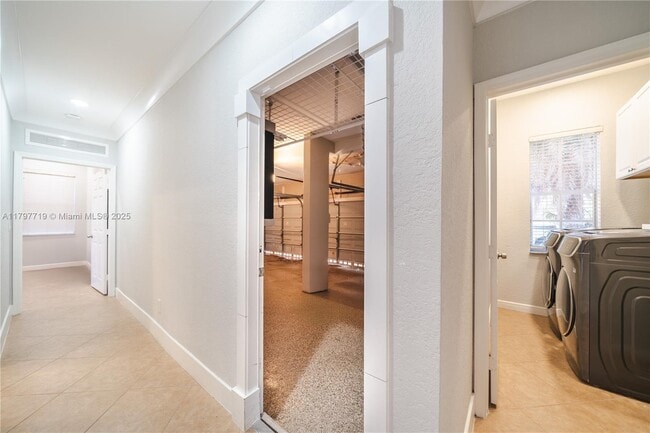 Building Photo - 14043 SW 53rd St