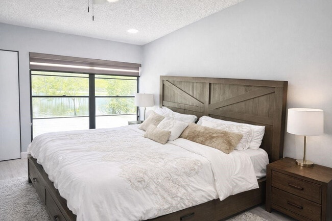 Building Photo - 22454 Cypress Wood Ln