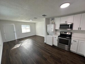 Building Photo - 2122 Mara Ct