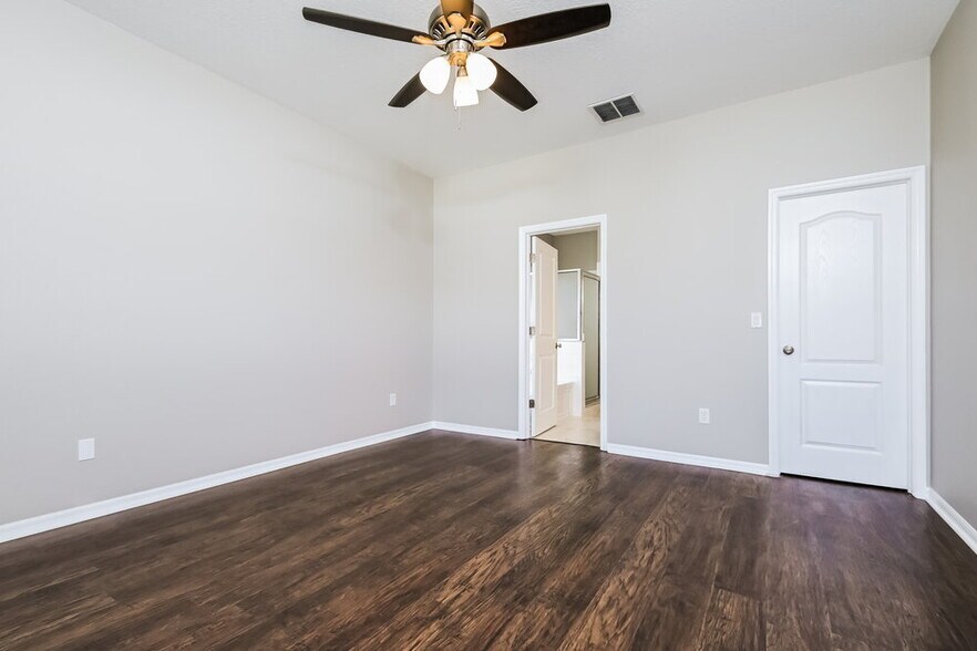 Building Photo - 408 Thicket Crest Rd