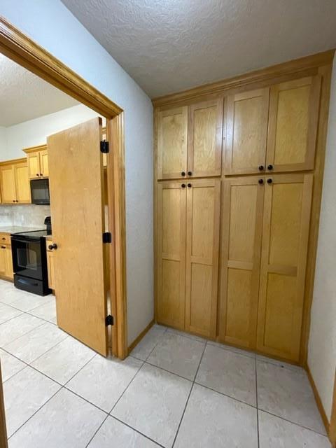 Building Photo - 804 Beechwood Way