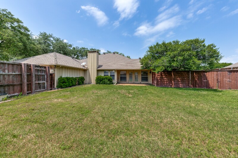 Building Photo - 6116 Southern Knoll Dr