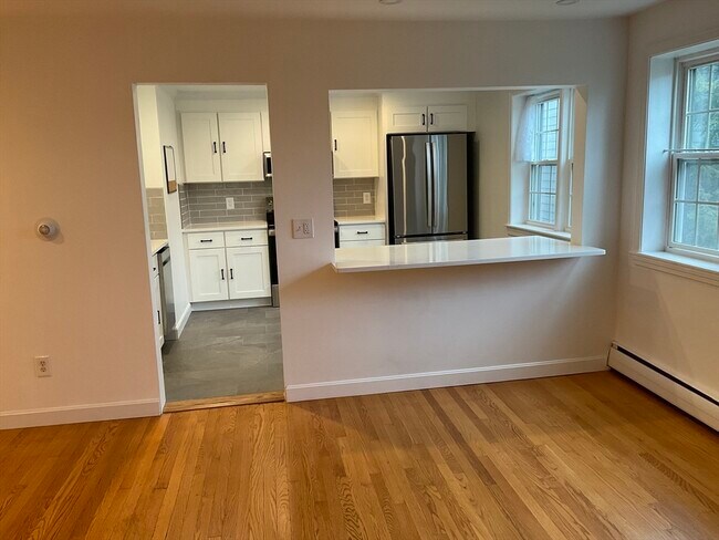 Building Photo - 26 Summer St