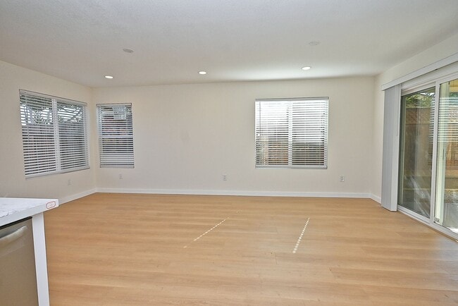 Building Photo - Stunning Brand-New 2BR/2BA Private ADU – Union City