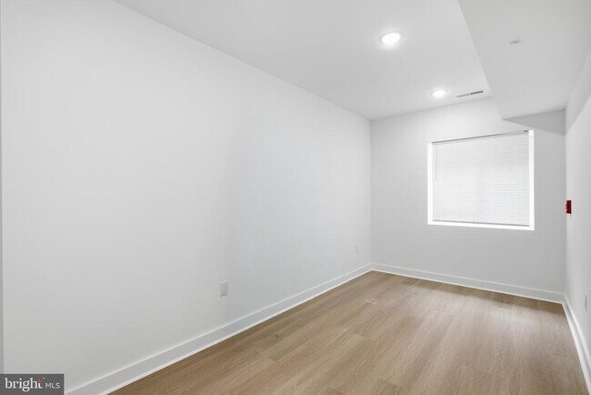 Building Photo - 2251 N 12th St